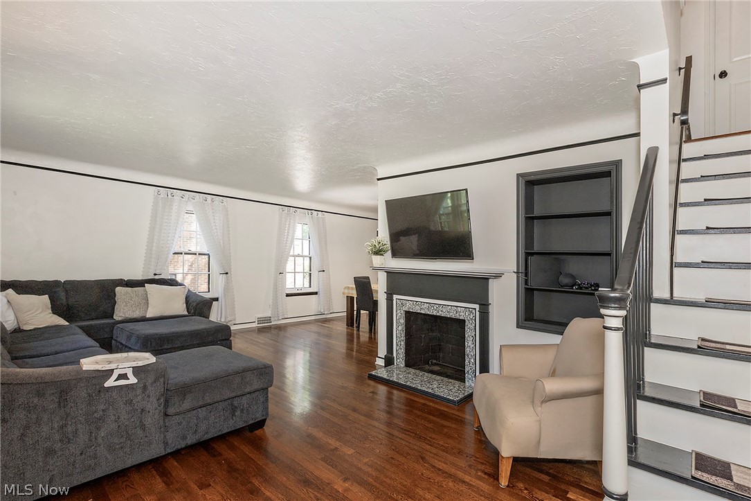 1761 Oakmount Road South Euclid OH 44121