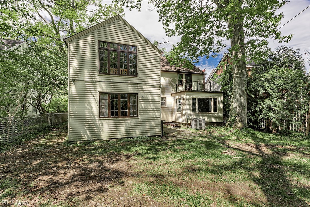 1761 Oakmount Road South Euclid OH 44121