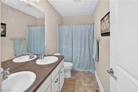 20296 Ennis Drive Strongsville OH 44149