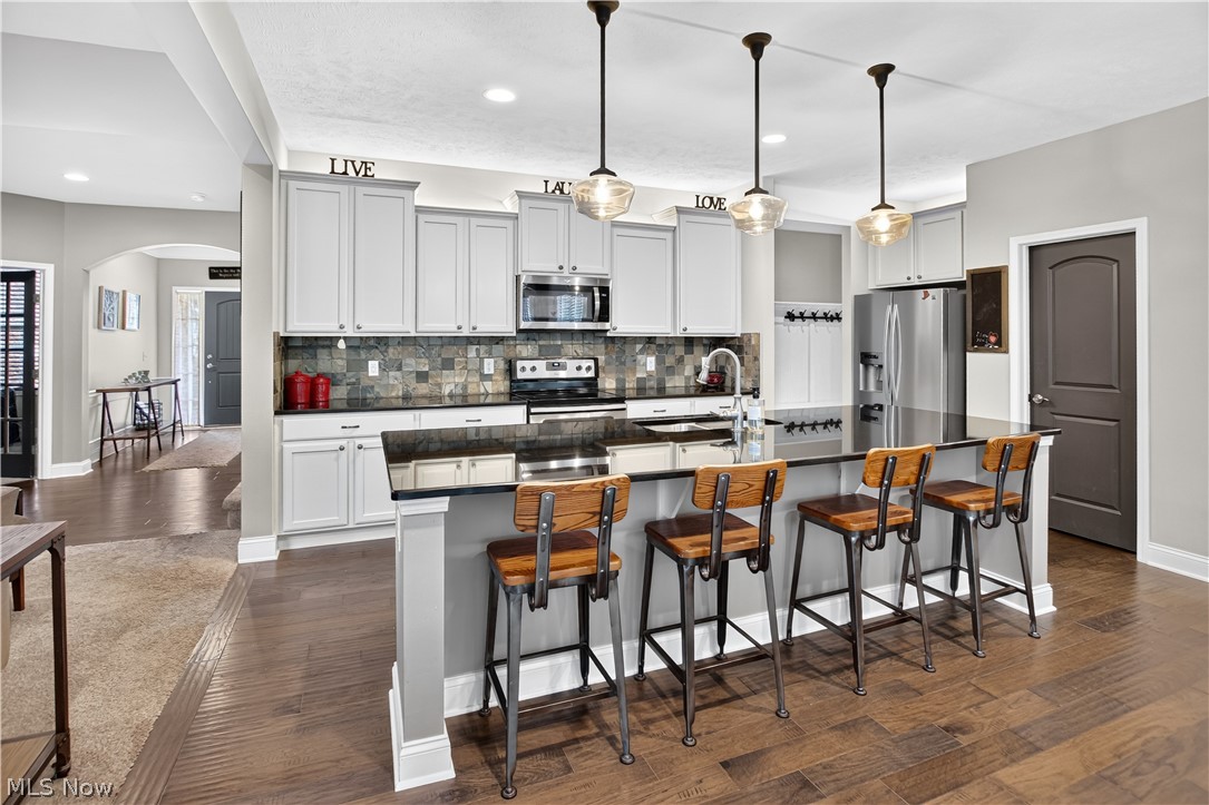 20296 Ennis Drive Strongsville OH 44149