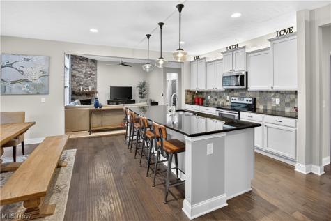 20296 Ennis Drive Strongsville OH 44149