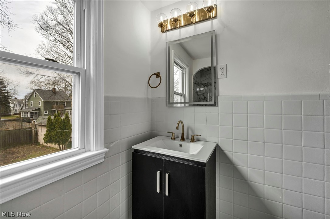 862 Keystone Drive Cleveland Heights OH 44121