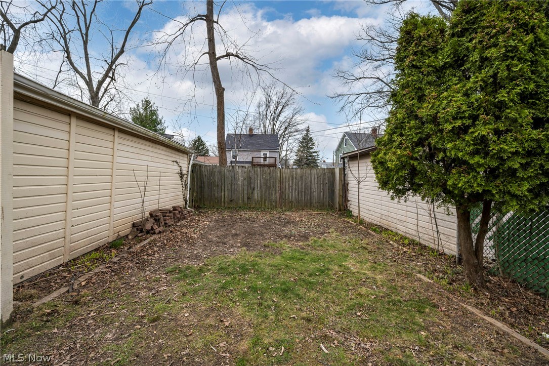 862 Keystone Drive Cleveland Heights OH 44121