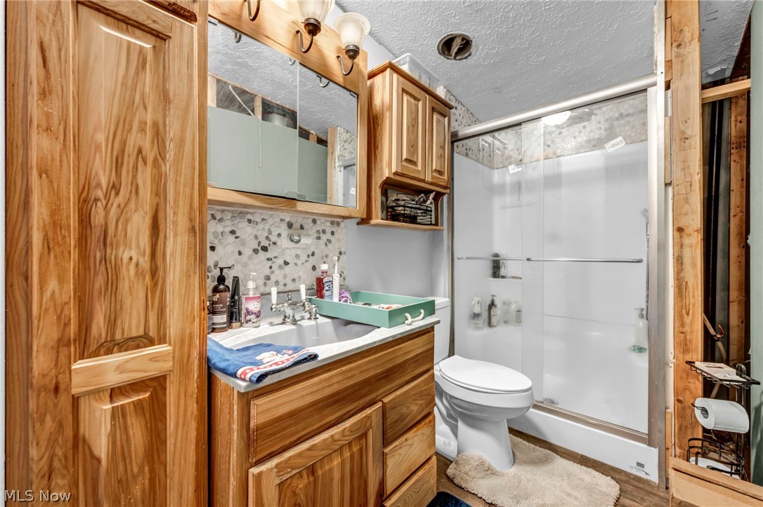 863 Peru Olena Road E Norwalk OH 44857
