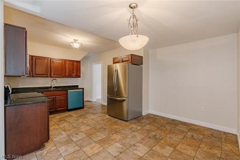 14915 Clifton Boulevard Lakewood OH 44107