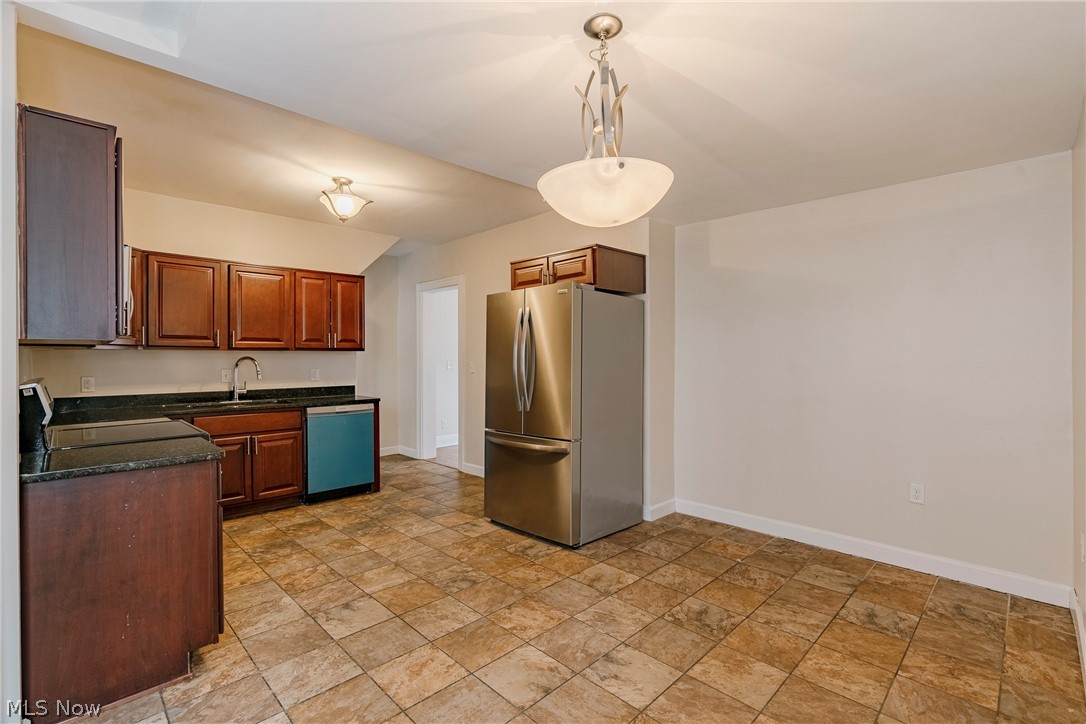 14915 Clifton Boulevard Lakewood OH 44107