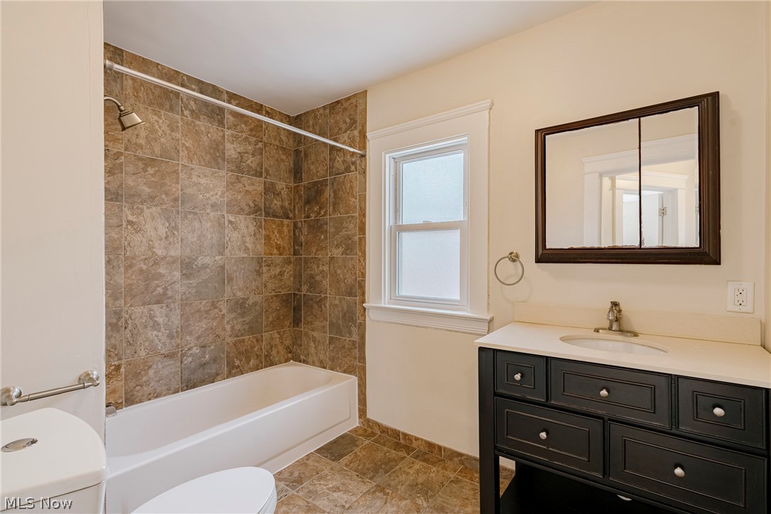 14915 Clifton Boulevard Lakewood OH 44107