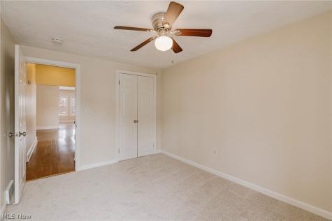 14915 Clifton Boulevard Lakewood OH 44107