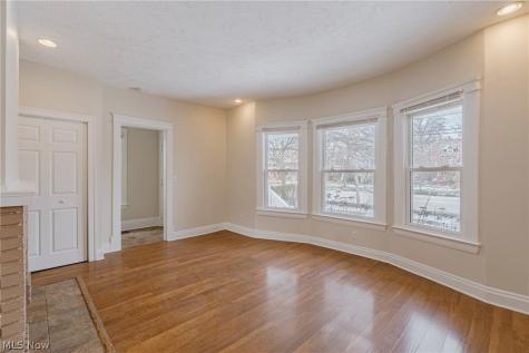 14915 Clifton Boulevard Lakewood OH 44107