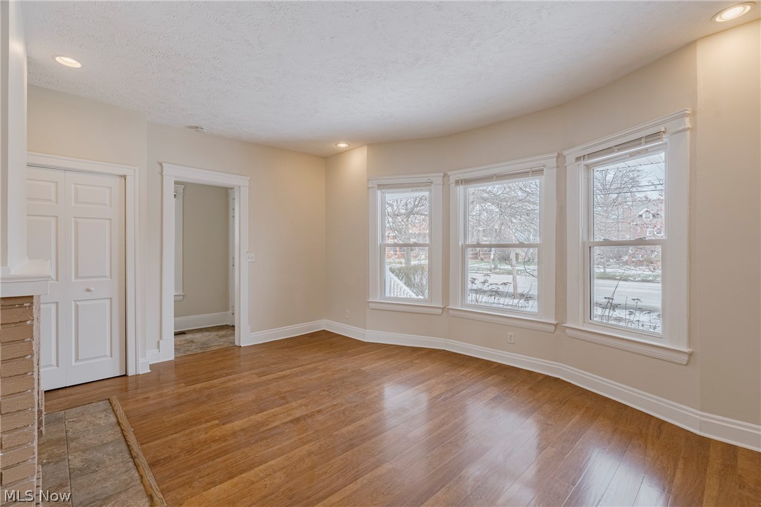 14915 Clifton Boulevard Lakewood OH 44107