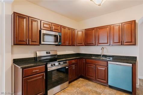 14915 Clifton Boulevard Lakewood OH 44107
