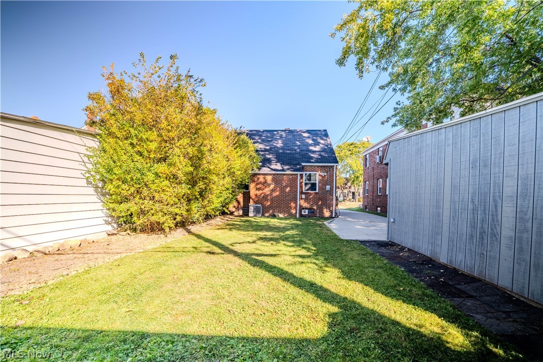 2205 Brookview Boulevard Parma OH 44134