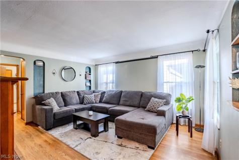 2205 Brookview Boulevard Parma OH 44134