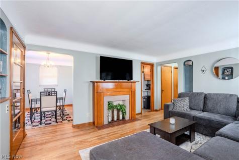 2205 Brookview Boulevard Parma OH 44134