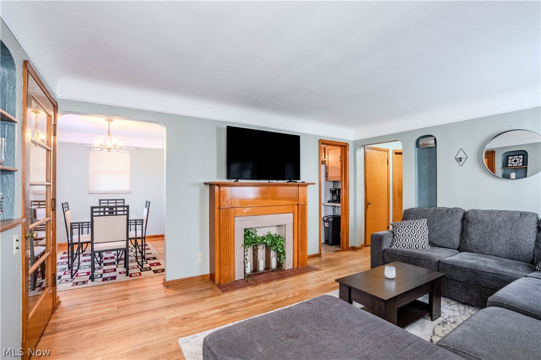 2205 Brookview Boulevard Parma OH 44134