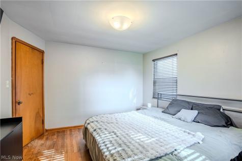 2205 Brookview Boulevard Parma OH 44134