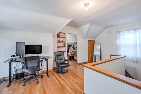 2205 Brookview Boulevard Parma OH 44134