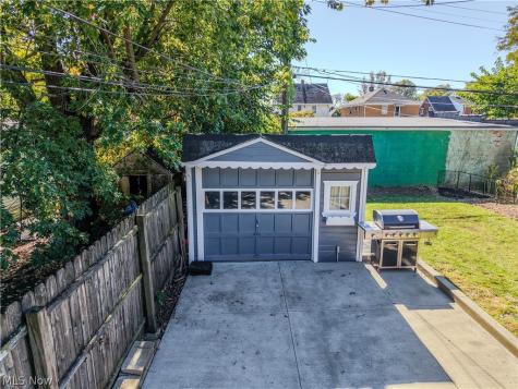 2205 Brookview Boulevard Parma OH 44134