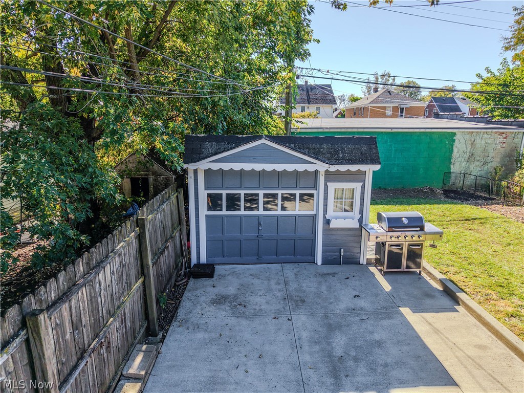 2205 Brookview Boulevard Parma OH 44134