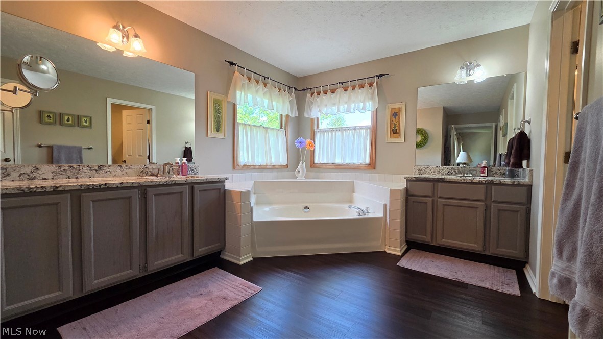19694 Summer Place Drive Strongsville OH 44136