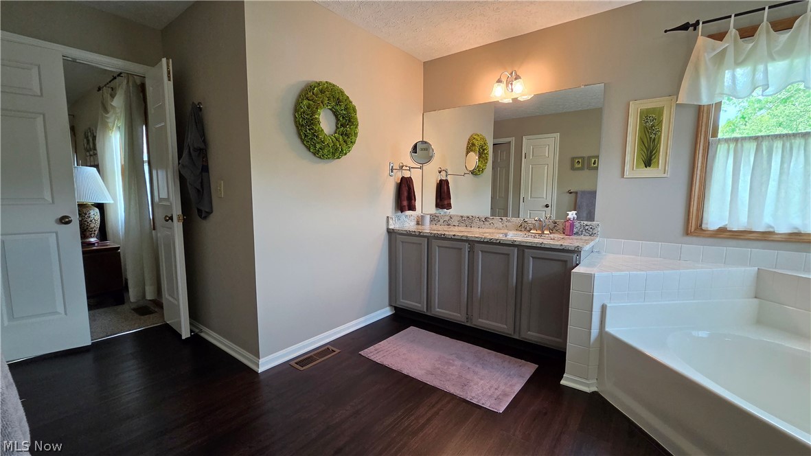 19694 Summer Place Drive Strongsville OH 44136