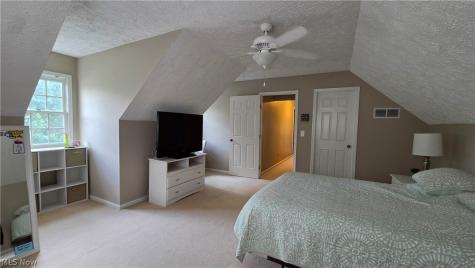 19694 Summer Place Drive Strongsville OH 44136