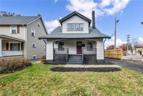 828 Nela View Road Cleveland Heights OH 44112