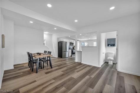 828 Nela View Road Cleveland Heights OH 44112