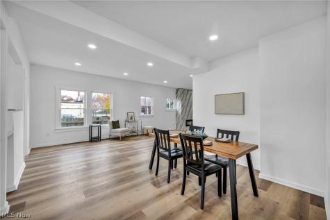 828 Nela View Road Cleveland Heights OH 44112