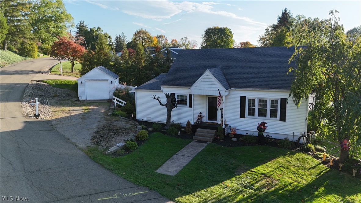 795 Concord Place Coshocton OH 43812