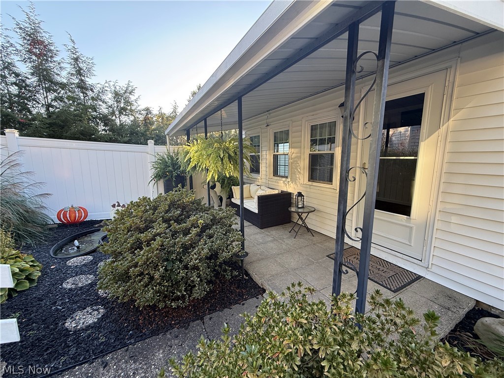 795 Concord Place Coshocton OH 43812