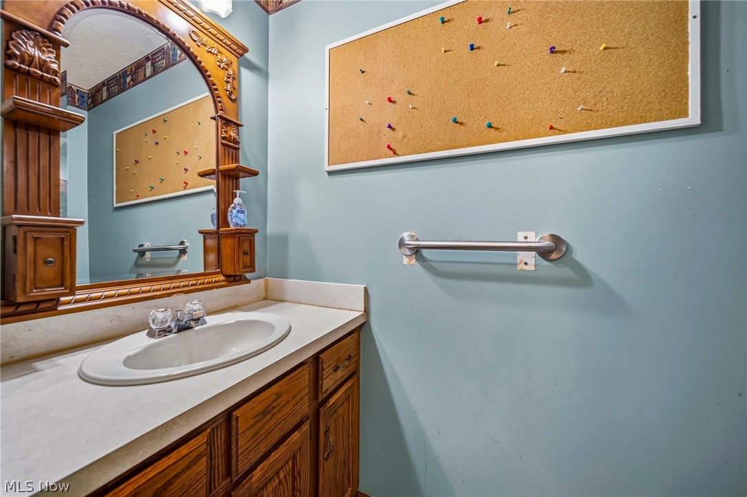 4788 River Road Perry OH 44081