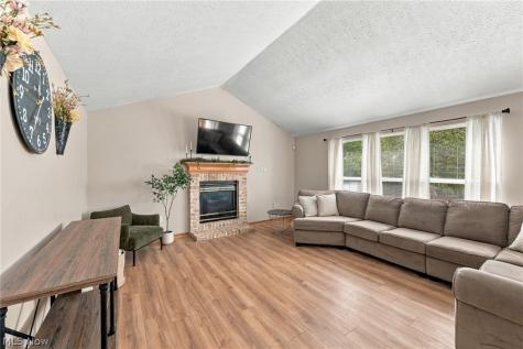 2826 Aaron Drive Medina OH 44256