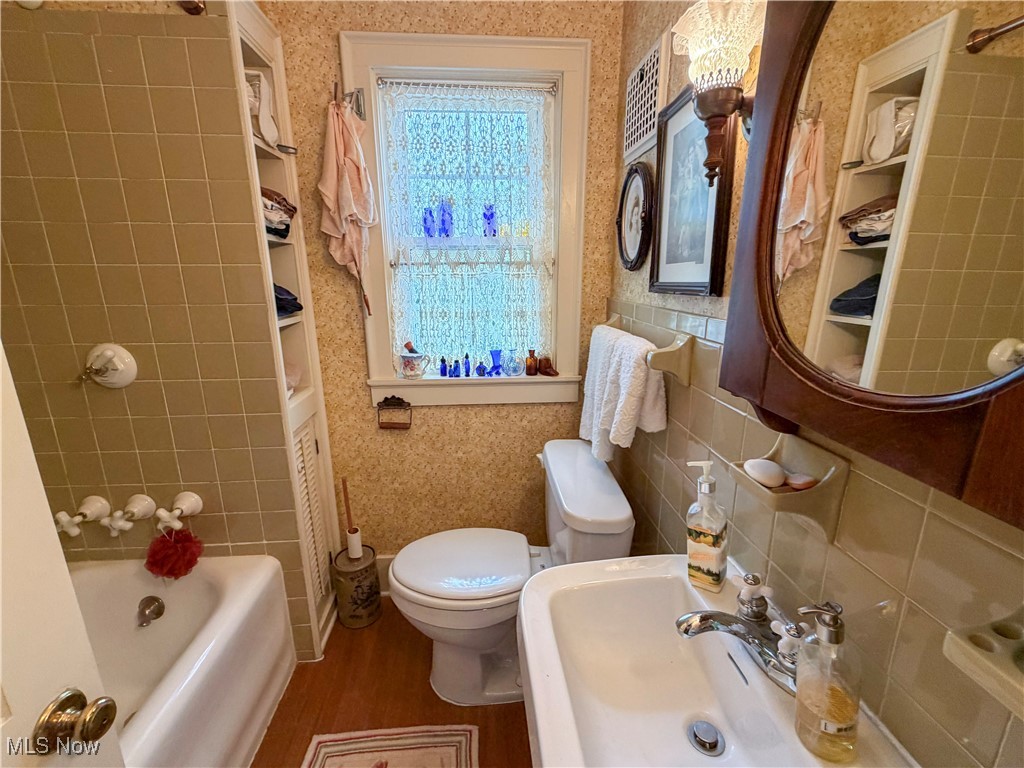 124 Wadsworth Street Canfield OH 44406