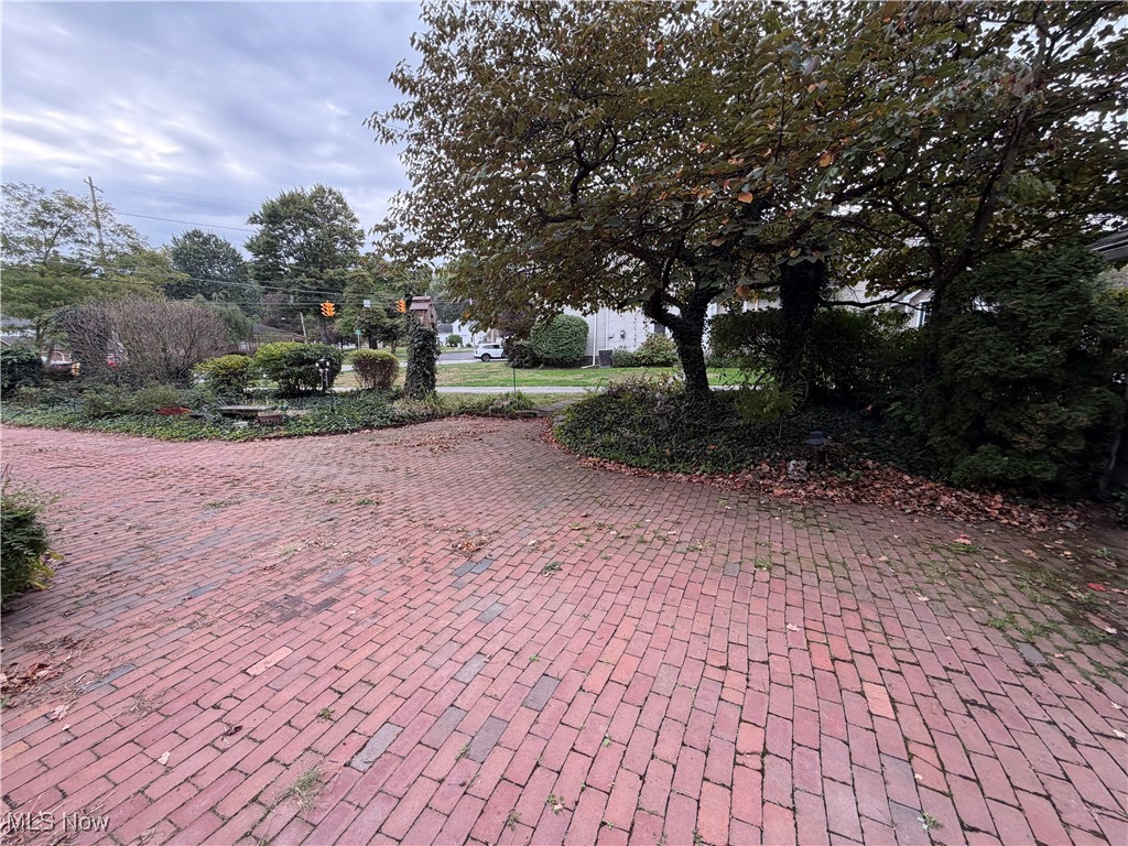 124 Wadsworth Street Canfield OH 44406