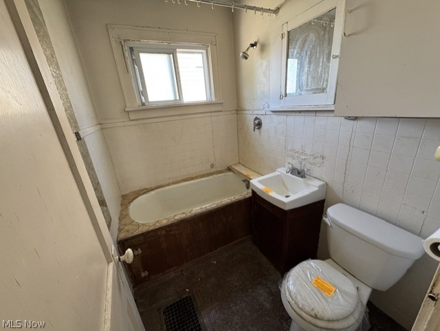 19205 Arrowhead Avenue Cleveland OH 44119