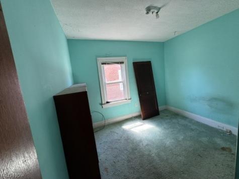 19205 Arrowhead Avenue Cleveland OH 44119