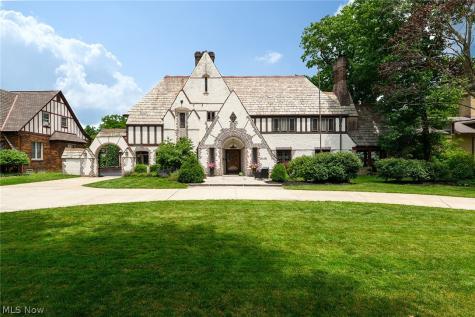 10416 Lake Avenue Cleveland OH 44102