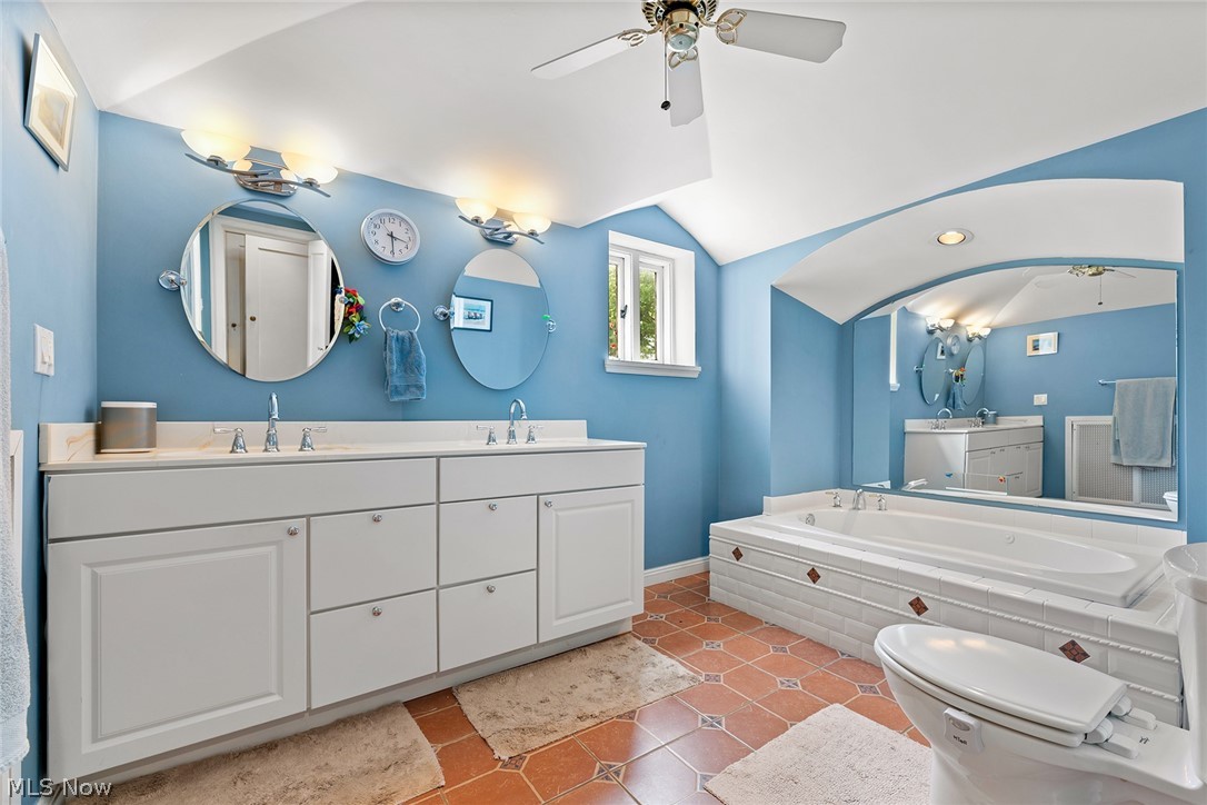 10416 Lake Avenue Cleveland OH 44102