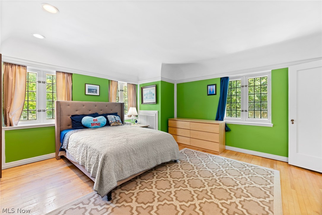 10416 Lake Avenue Cleveland OH 44102