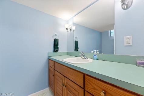 10416 Lake Avenue Cleveland OH 44102