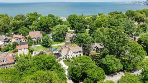 10416 Lake Avenue Cleveland OH 44102