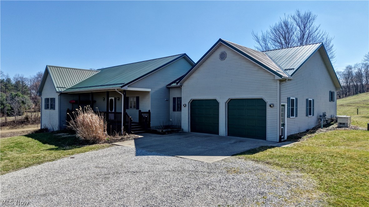 29100 Flat Run Road Danville OH 43014
