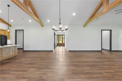 2085 Belfort Avenue Louisville OH 44641