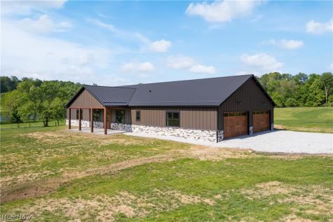 2085 Belfort Avenue Louisville OH 44641
