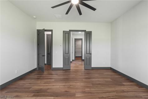 2085 Belfort Avenue Louisville OH 44641