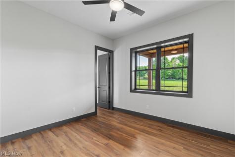 2085 Belfort Avenue Louisville OH 44641