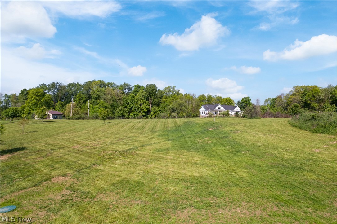 2085 Belfort Avenue Louisville OH 44641