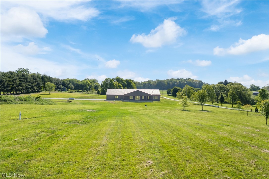 2085 Belfort Avenue Louisville OH 44641