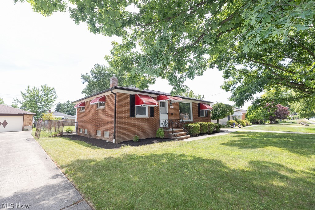 11391 Ronald Drive Parma OH 44130